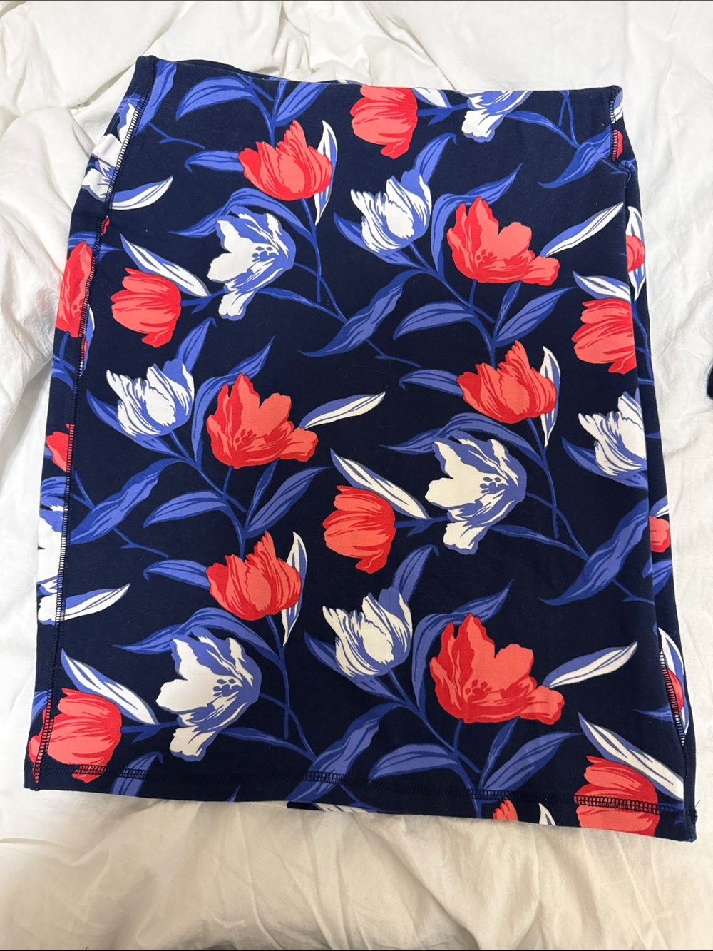 Old Navy Navy Pencil Skirt with Red & White Floral Print